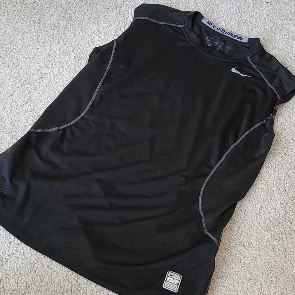 Nike pro combat workout sleeveless tee
